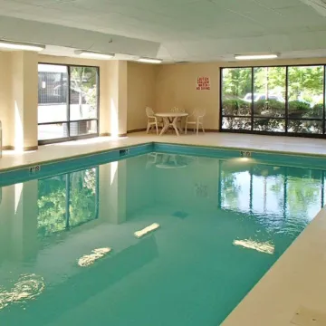 Quality Inn & Suites Boone - University Area