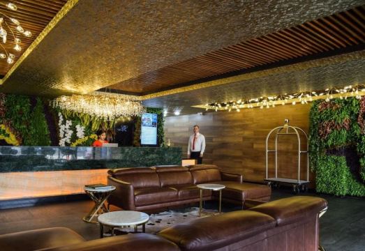 Tryp by Wyndham Santa Cruz