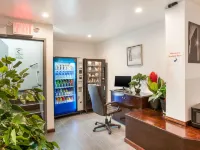 Quality Inn Near Sunset Park Hotels near Bensonhurst Park