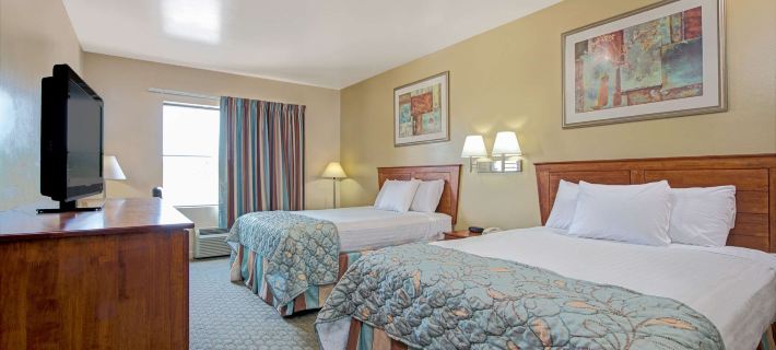 Days Inn by Wyndham Downtown St. Louis Hotels in St. Louis