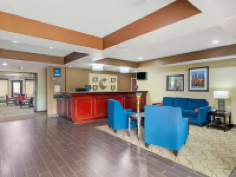 Comfort Inn & Suites Hotels in Experiment