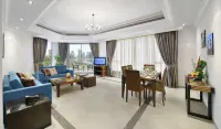 Al Majaz Premiere Hotel Apartments Hotel dekat Al Qasimia University