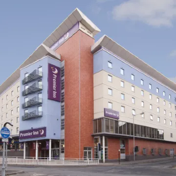 Premier Inn Sheffield City Centre (Angel Street) Hotel berhampiran The Moor Market Sheffield