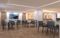 Valencia Da Nang Beach Hotel - sarapan