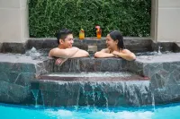 City Garden Hotel Makati - Hot Tub