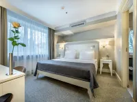 Ratonda Centrum Hotels Hotels near Lukiskes Square