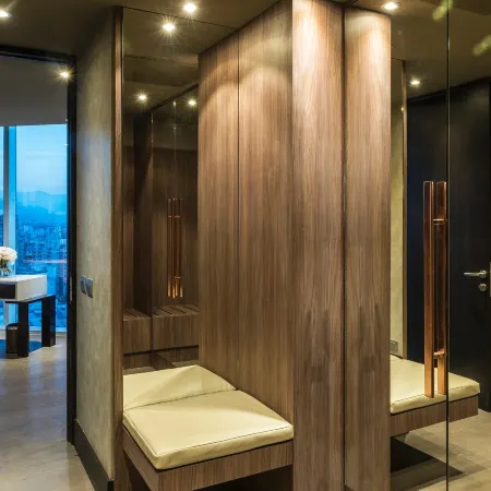 Icon Hotel