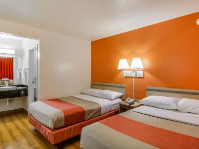 Motel 6 Schiller Park, IL - Chicago O'Hare