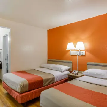 Motel 6 Schiller Park, IL - Chicago O'Hare โรงแรมใกล้ริเวอร์สคาสิโน
