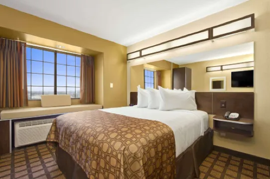 Microtel Inn & Suites by Wyndham Round Rock