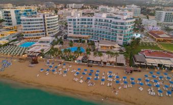 Vrissaki Beach Hotel - Housity