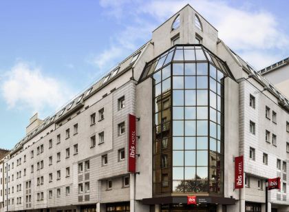 Hotels near Galeries Lafayette (Paris) from $39/night - KAYAK