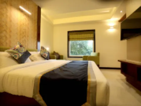 The Pinnacle Inn Sarnath Hotels in Varanasi