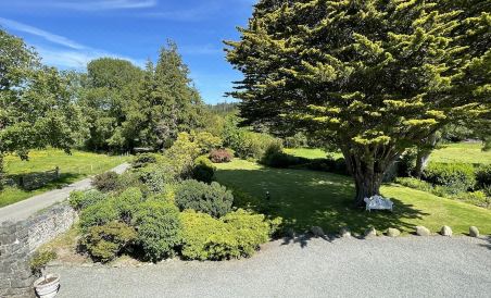 Gwern Borter Manor Bed & Breakfast - Housity
