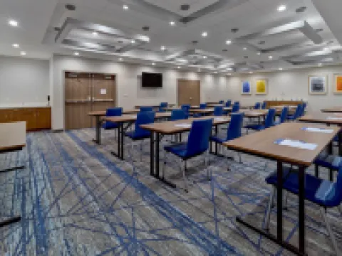 Holiday Inn Express & Suites HUNTSVILLE – SPACE CENTER by IHG Hotels in Huntsville
