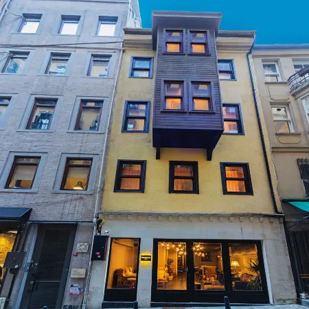 Meroddi Galata Mansion Отели рядом с достопримечательностью «Каракой»