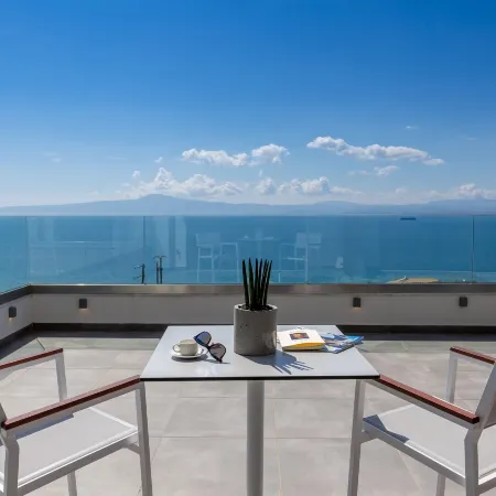 Messinian Icon Hotel & Suites
