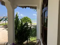 Blue Earth Beach Bungalow - Ocean View