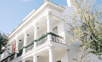 Henry Howard Hotel