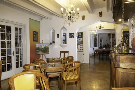 Hostal Rio Amazonas Отели рядом с достопримечательностью «Constitution Place»