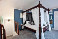 The Castle on Tamborine