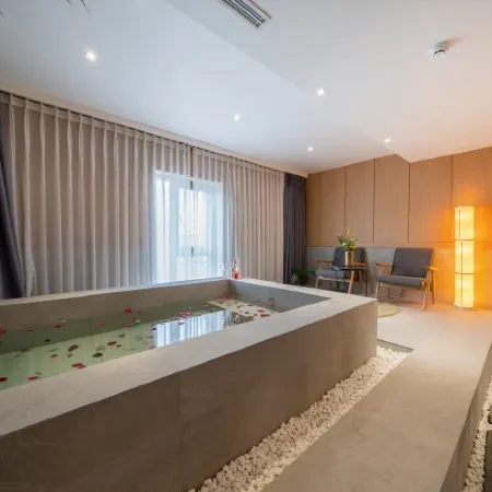 Custom Hotel