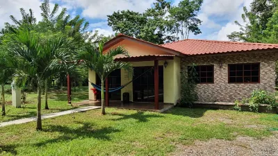 Corinto Pearl Eco Resort Hôtels à : La Ceiba