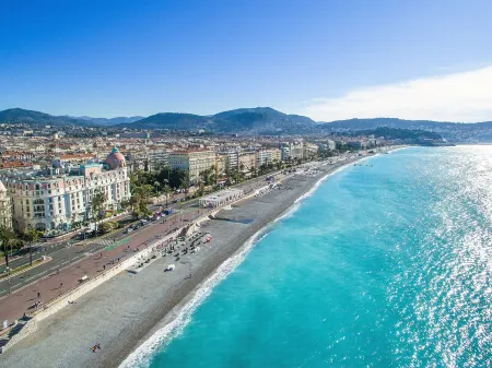 Hotel Suisse Nice Отели рядом с достопримечательностью «Musee Prieure du Vieux Logis»