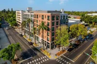 The Fort Sutter Hotel Sacramento, Tapestry Collection by Hilton Hotel dekat Sacramento Convention Center