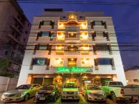 Siam Palace Hotel Các khách sạn gần Ga BTS-Ari