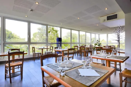 Hôtel Cyano Fréjus Saint RAPHAËL