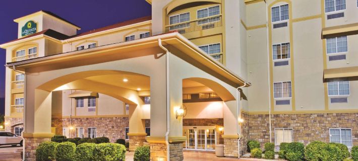 La Quinta Inn & Suites by Wyndham Schertz Hotels in Guadalupe County