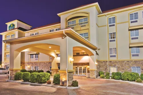 La Quinta Inn & Suites by Wyndham Schertz Hotels in Schertz