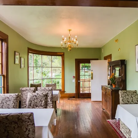 The Campbell House Inn