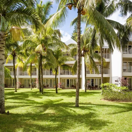 Victoria Beachcomber Resort & Spa