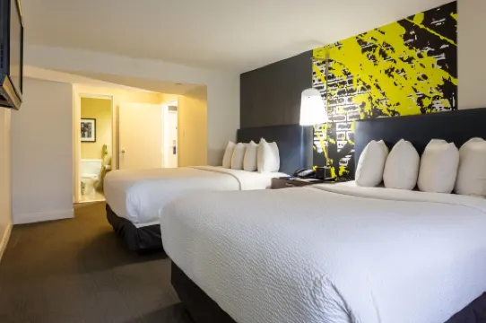 Comfort Inn & Suites Baltimore Inner Harbor