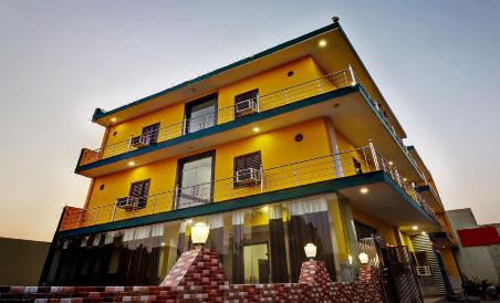 Itsy by Treebo - Pragati Palace - Housity