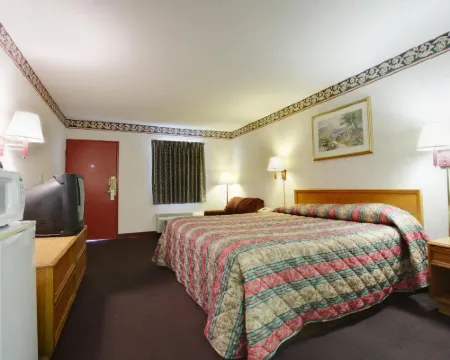 Americas Best Value Inn and Suites Macon マコンのホテル