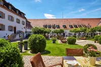 Schloss Reinach فنادق في Opfingen