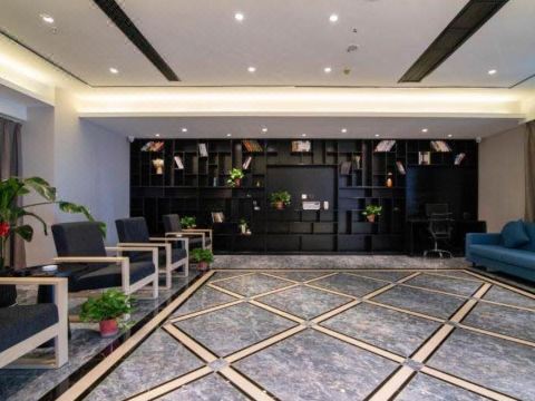 그린트리 호텔 조식 및 시설