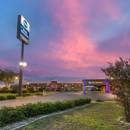 Best Western Taylor Inn