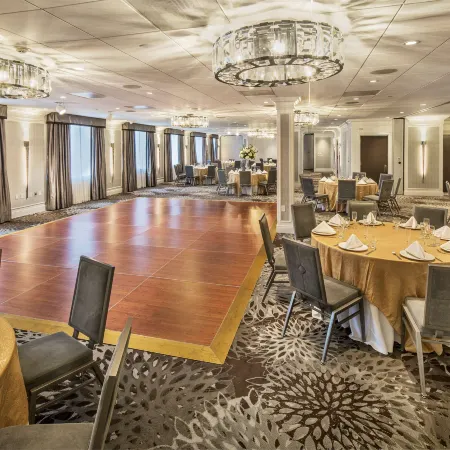 DoubleTree by Hilton Nanuet