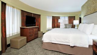 hampton-inn-and-suites-columbus-downtown-ohio