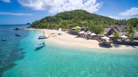 Castaway Island Fiji - Beach