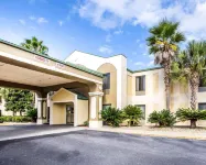 Quality Inn Darien-North Brunswick - 2-Star