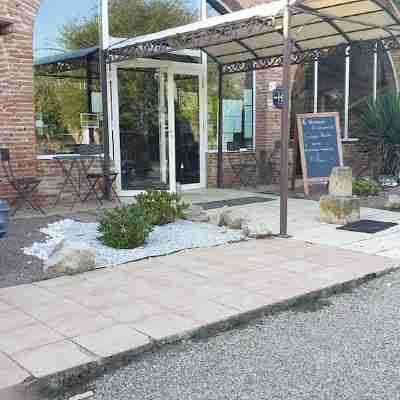 L'Alcove Hotel Restaurant Hotel Exterior