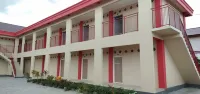 RedDoorz @ Tinggede Area Palu Hoteles en Kecamatan Tatanga