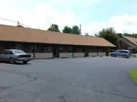 Village Inn - parking
