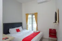 RedDoorz @ Kratonan Solo Hoteles en Serengan