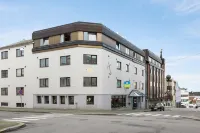 Sure Hotel by Best Western Haugesund Hotels near Turpost: Laksafossen